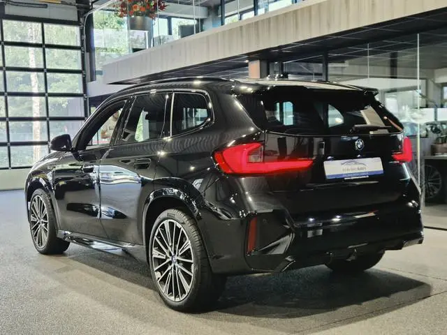 BMW X1 xDrive25e High Executive M-Sport | Stuur/Stoelverwaring| Harman Kardon | HUD | LED | Camera