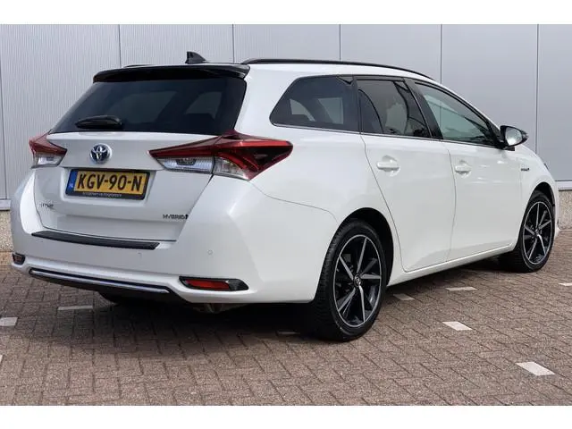 Toyota Auris 1.8 Hybrid Executive All Season | Camera | Navi