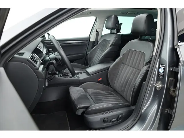 ŠKODA Superb Combi 1.4 TSI iV PHEV Style | Pano | Memory Seats | Digi. Cockpit | Stoel- Stuurverw. |...