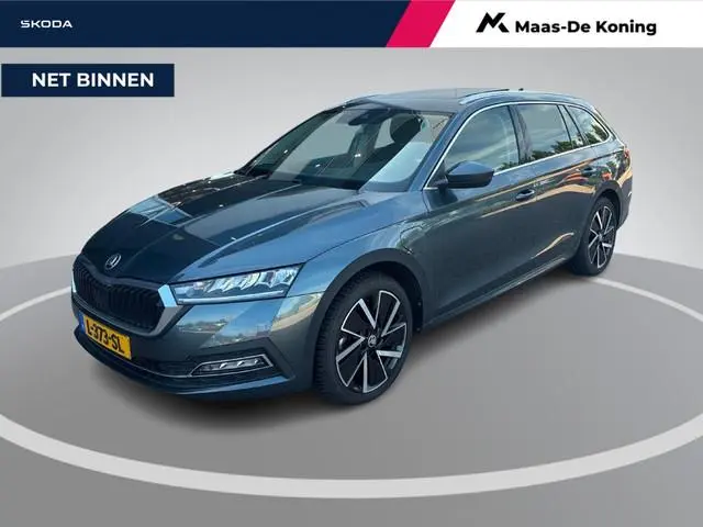 Skoda Octavia Combi 1.4 TSI iV 204pk DSG PHEV Business Edition · SOH 91,3% · Panoramadak · Camera ·...