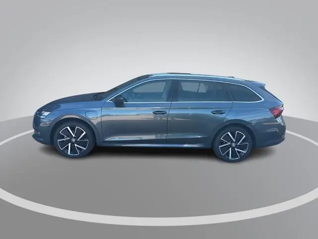 Skoda Octavia Combi 1.4 TSI iV 204pk DSG PHEV Business Edition · SOH 91,3% · Panoramadak · Camera ·...