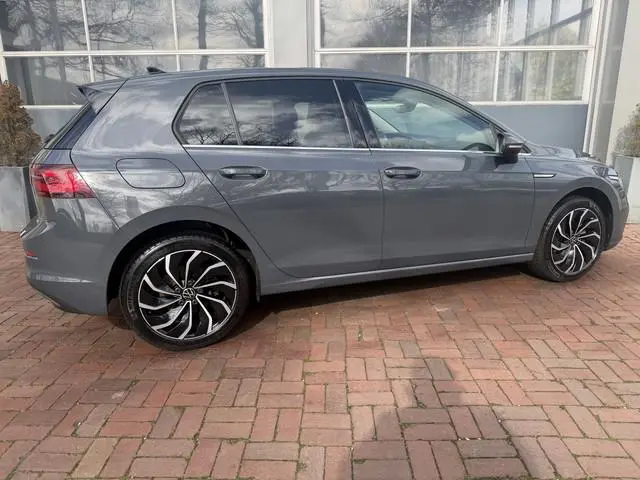 Volkswagen Golf 1.5 eTSI R-Line Bj 2020 km 92.000 Aut. Stijl | IQ-Light | Pano | Navi | VC | ACC | W...