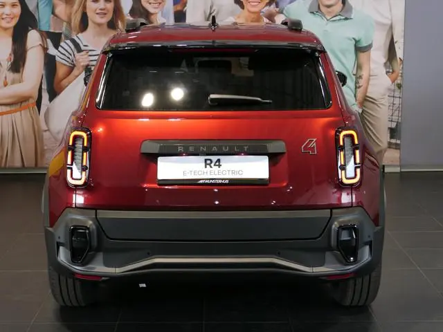 Renault 4