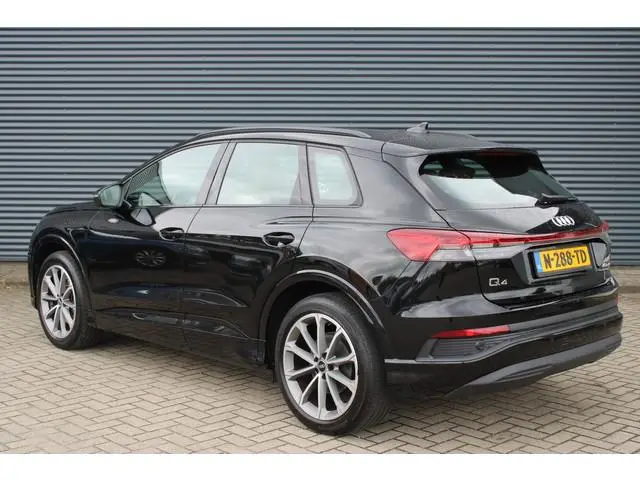Audi Q4 e-tron 40 Advanced Warmtepomp Sport-Leer Camera Optic-Black 20 inch LMV