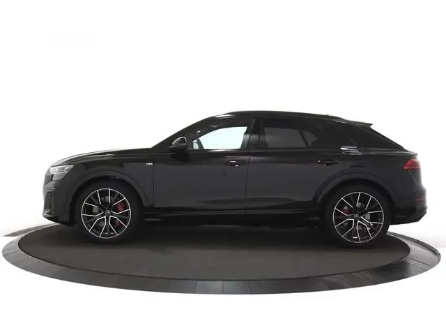 Audi Q8 60 TFSI e quattro Pro Line S Competition Panoramadak | Bang & Olufsen | Comfortstoelen met g...