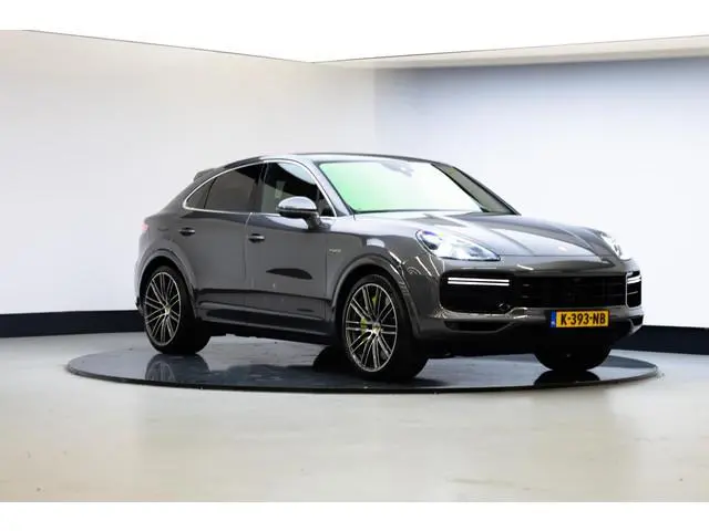 Porsche Cayenne Coupé 4.0 Turbo S E-Hybrid | Matrix | Bose | Pano | Head Up | Trekhaak | 18 Weg | NL...