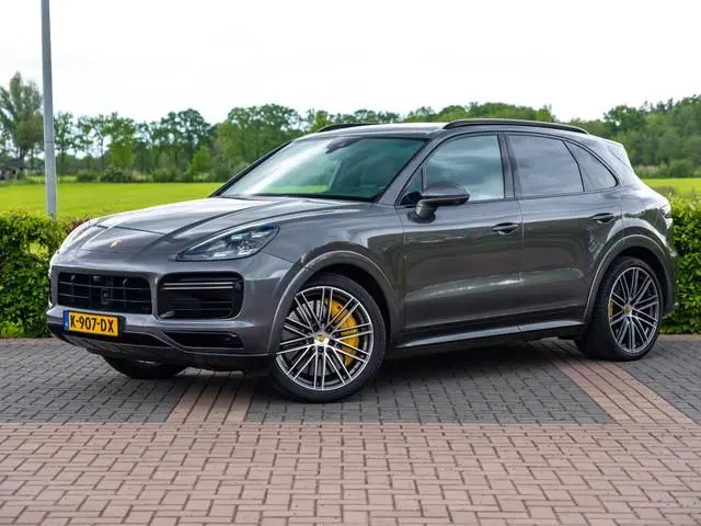 Porsche Cayenne 4.0 Turbo S E-Hybrid 680 pk | Org NL | Carbon | Achterasbesturing | Panodak | HUD |...