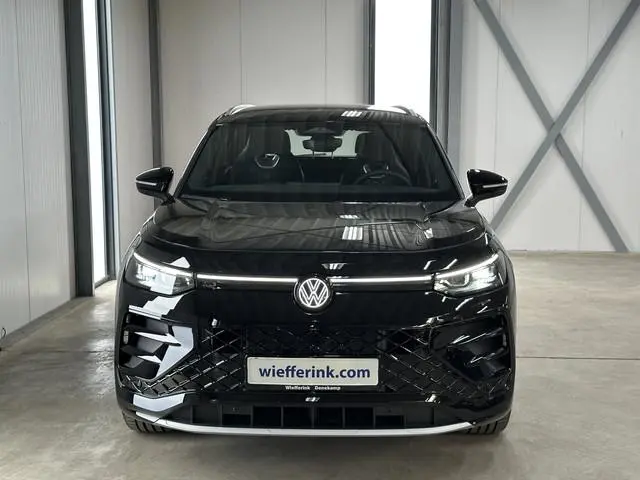 Volkswagen Tayron 1.5 eHybrid R-Line | Trekhaak-pakket | Navigatie-pakket | Stoel- & stuurverwarming