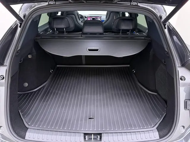 Lynk & Co 08