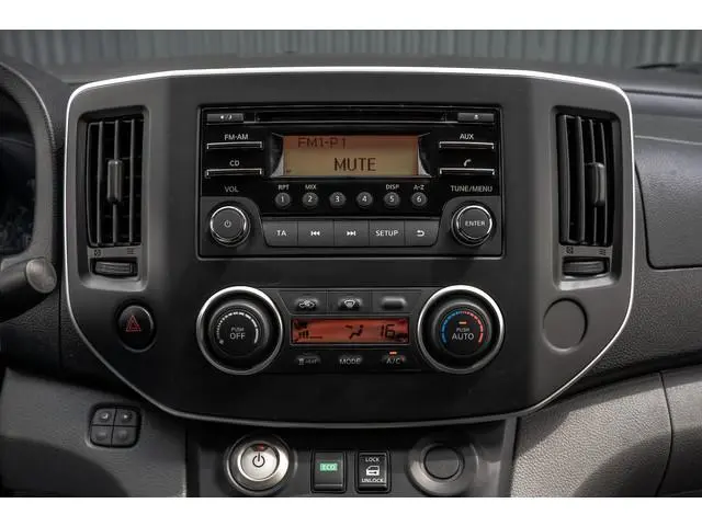 Nissan NV200