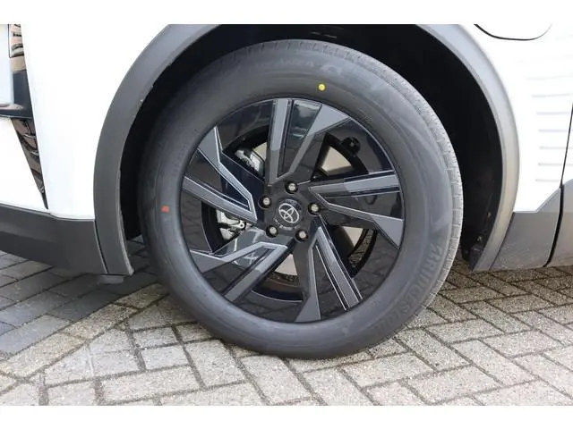 Toyota CHR +