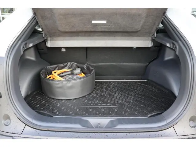Toyota CHR +