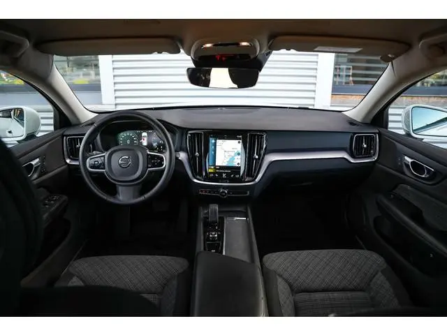 Volvo V60 Cross Country 2.0 B5 AWD Pro Adaptieve Cruise Keyless Memory 18''LM