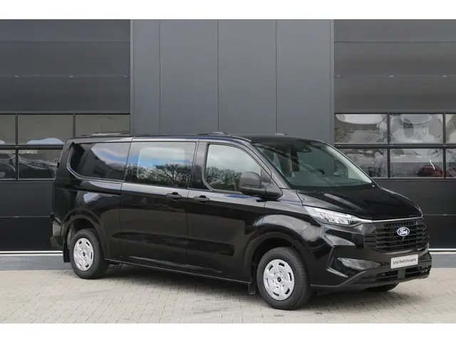 Ford Transit Custom 320 2.0 TDCI L2H1 Trend DC 6 Zits 170pk - Trekhaak - Stoel/Stuurverwarming - Cru...