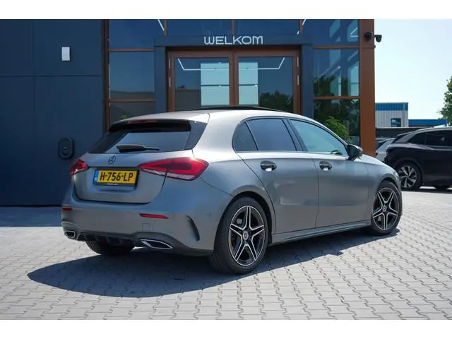 Mercedes-benz A-klasse 180 Bns Solution AMG | Pano | Camera | Magno | Cruise