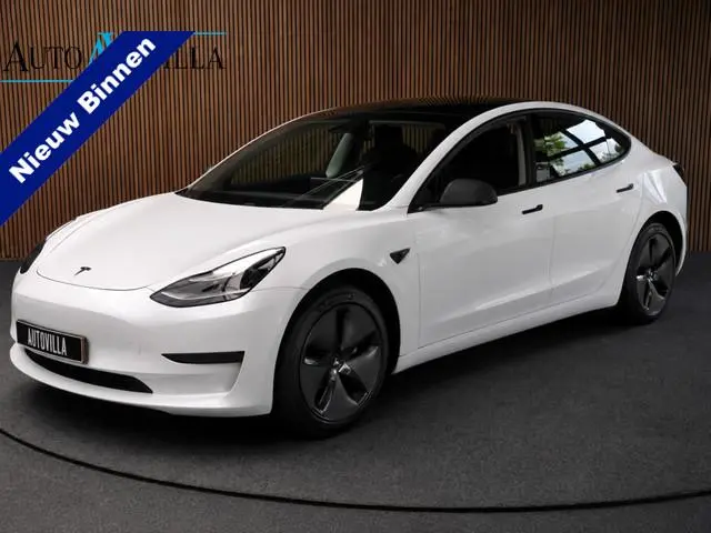 Tesla Model 3 RWD SOH: 96,1% Panodak Leer 360° Trekhaak Stuur- & Stoelverwarming voor & achter LM ve...