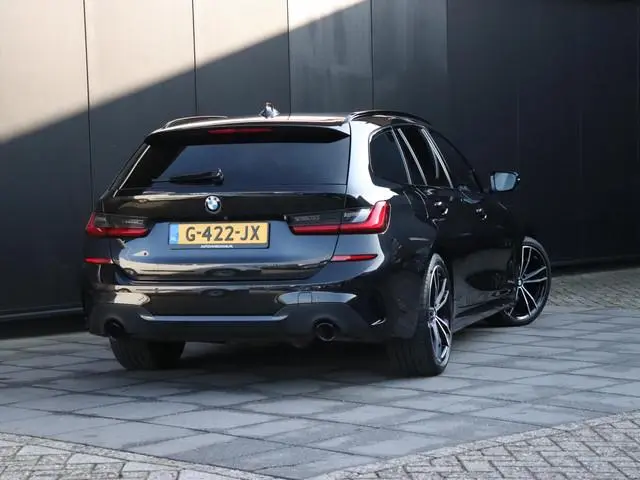 BMW 3-serie Touring 330i High Executive Edition | M SPORT | LEDER |  PANO-DAK | 360° CAMERA | CRUISE...