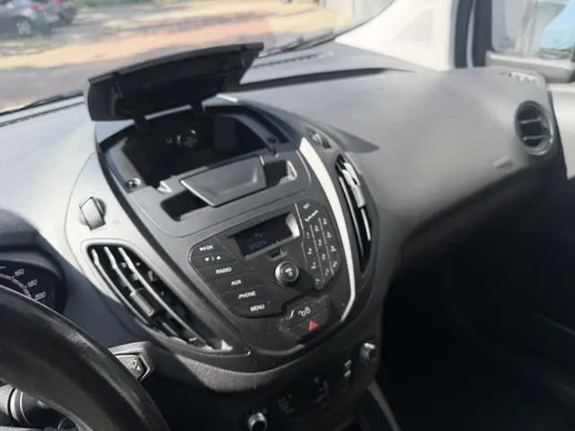 Ford Transit Courier