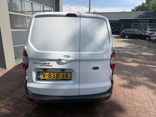 Ford Transit Courier