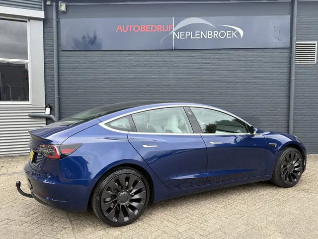 Tesla Model 3 Standard RWD Plus 60 kWh Bj 2019 Km 67.000 Nap 2e eigen Dealer onderhouden NIEUWSTAAT...