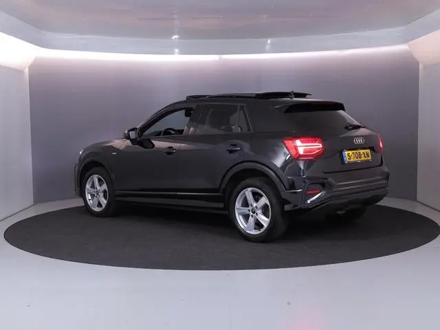 Audi Q2 35 TFSI S Edition 150 pk S-tronic | Navigatie | Panoramadak | Parkeersensoren achter | Autom...