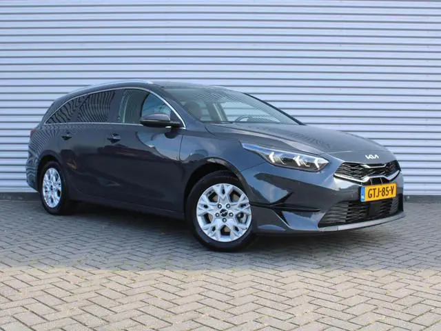 Kia Ceed Sportswagon 1.5 T-GDi DynamicPlusLine | Stoel- & stuurverwarming | Camera | Clima | Cruise...