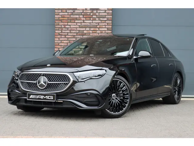 Mercedes-Benz E-klasse 220 d AMG Line Premium+ | Hyperscreen | Luchtvering | Achterasbesturing | Dis...