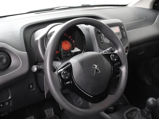 Peugeot 108 1.0 e-VTi Active  Airco Bluetooth Led 5 deurs