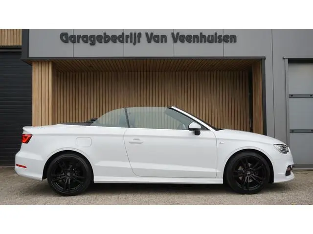 Audi A3 Cabriolet 1.4 TFSI 150pk S-Tronic 2x S-Line Leder Nekverwarming Xenon 18inch LM *NL auto* 94...