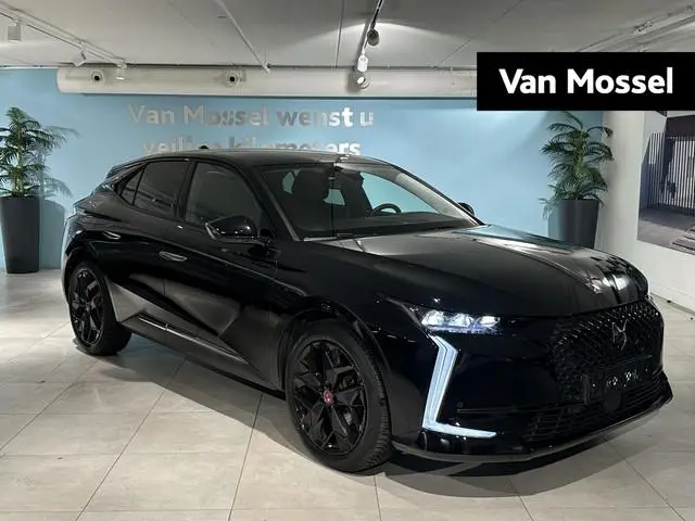 DS 4 1.2 PureTech Performance Line | Camera | Leder | Climate control | Trekhaak