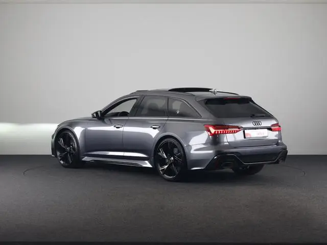 Audi RS 6 Avant 4.0 TFSI quattro 600pk | Panoramadak | Keramische remmen | Head up Display | B&O | S...