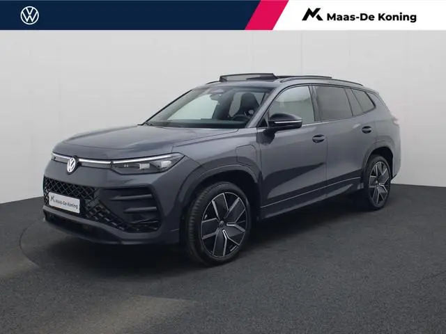 Volkswagen Tayron 1.5eHybrid 200kW/272PK R-Line · Panoramadak · Camera + Parkeersensoren · Apple/And...