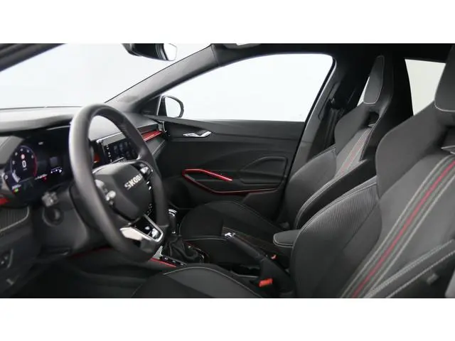 ŠKODA Fabia 1.0 TSI 115pk Monte Carlo DSG / Navigatie via App Connect / Stoelverwarming / Camera