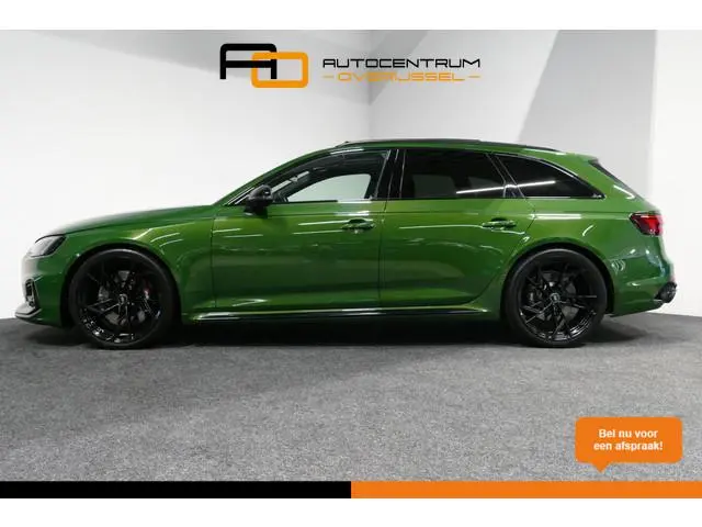 Audi RS4 Avant 2.9 TFSI RS 4 quattro / RS-Sportuitlaat / Panoramdak / Elektr. verstelbare voorstoele...