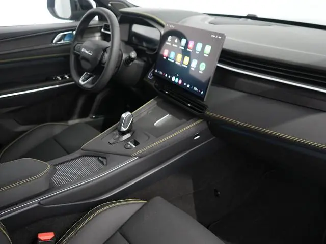 Lynk & Co 01 1.5 More | Trekhaak | Leer | Pano | 360 camera | 20 "LM