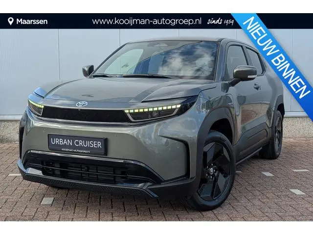 Toyota Urban Cruiser Dynamic 61 kWh Nu €3.000,- voordeel! Nu tijdelijk extra scherp geprijsd!