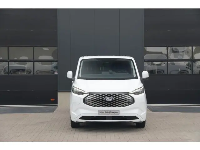 Ford E-Transit Custom 320 L1H1 Limited 71 kWh 218pk  - Keyless - Stoelverwarming - Camera - Carplay...