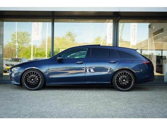 Mercedes-Benz CLA-klasse Shooting Brake 180 d / Aut / Pano / Sfeerverlichting / Leder
