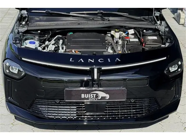 Lancia Ypsilon