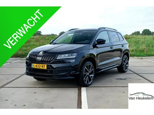 Skoda Karoq 1.5 TSI ACT Sportline | PANO | TREKHAAK | APPLE CAR PLAY | 19" VELGEN