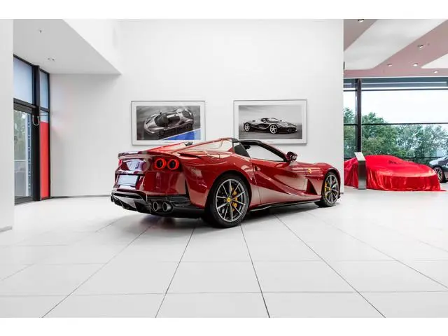 Ferrari 812 GTS