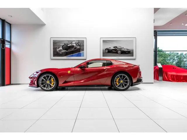 Ferrari 812 GTS
