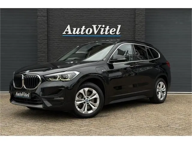 BMW X1 xDrive25e | Panodak | Leder | Camera | Head-Up | Adaptive Cruise | 20x op voorraad!