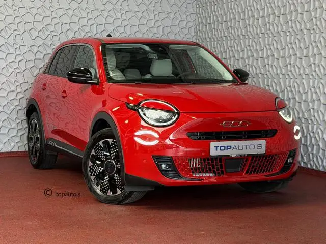 Fiat 600 1.2  Full Options • Leder • Massage • Camera • Hybrid La Prima • CarPlay • ACC • Elek. Klep...