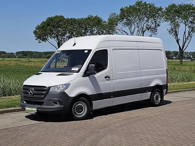MERCEDES-BENZ SPRINTER 314 l2h2 mbux10 + navi!