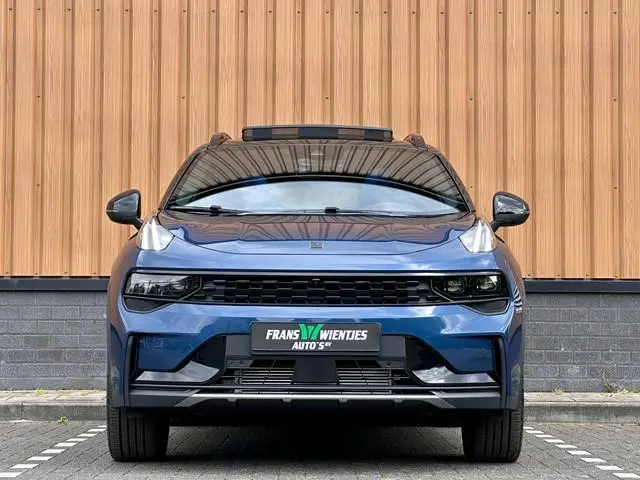 Lynk & Co 01 1.5 | Black Pakket Optioneel | Zwarte Hemel | Panoramadak | Adaptive Cruise Control | 3...