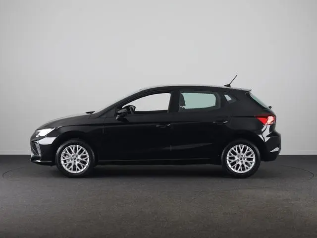 SEAT Ibiza Style 1.0 EcoTSI 95 PK | Midnight Black Metallic | Apple Carplay | Park Assist | Cruise C...