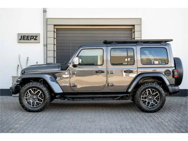 Jeep Wrangler Unlimited 4xe 380 Overland -Ofd voorbumper - Roof rack