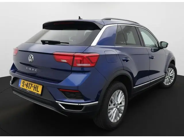 Volkswagen T-Roc TSI 115PK STYLE BUSINESS CAMERA/CARPLAY/STUURVERW./ELEKTR.KLEP