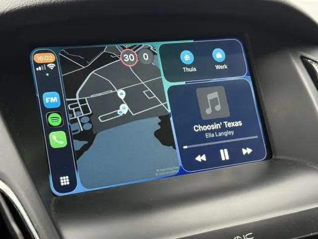 Ford Focus Wagon 1.0 Lease Edition ✅ CarPlay / Android Auto ✅ Trekhaak ✅ Winterpakket ✅
